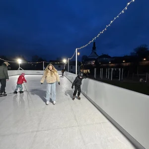 Bruslení na umělém kluzišti - Vysočina s dětmi