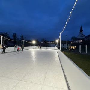 Bruslení na umělém kluzišti - Vysočina s dětmi